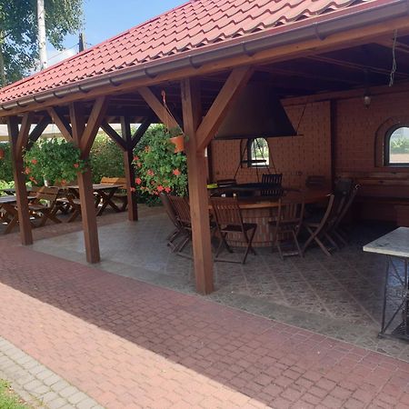 Villa Osrodek Agroturystyczny Zacisze Giewartów Exterior foto