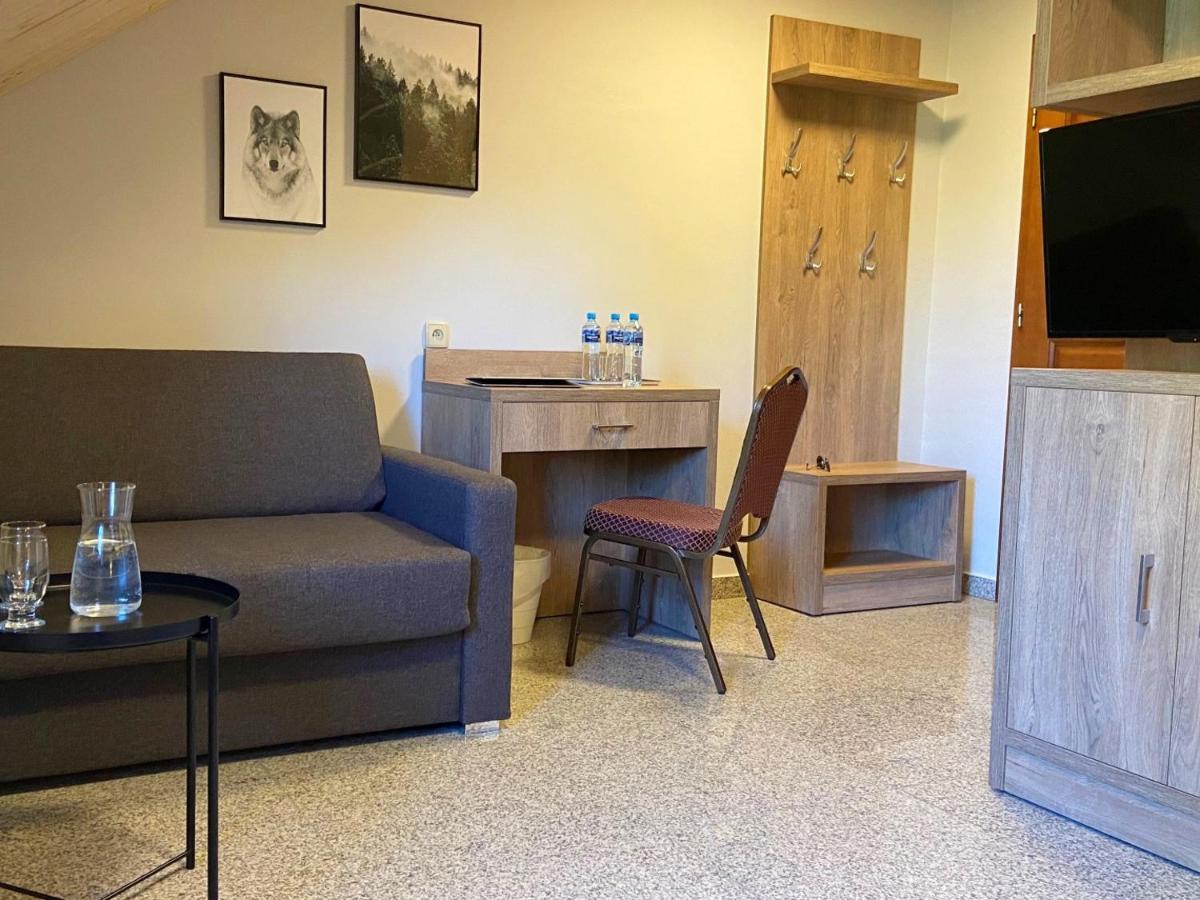 Villa Osrodek Agroturystyczny Zacisze Giewartów Exterior foto