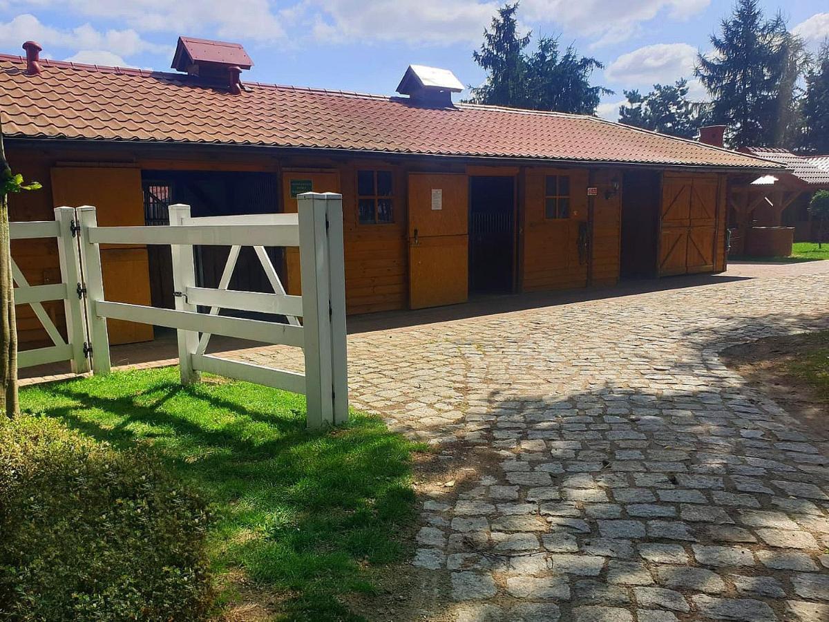 Villa Osrodek Agroturystyczny Zacisze Giewartów Exterior foto